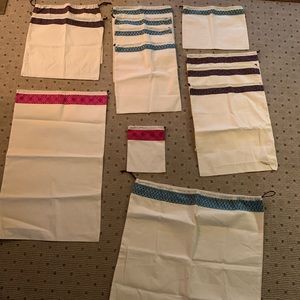 13 various sized dust cloths